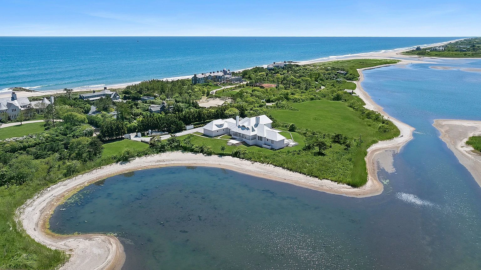64 W End Rd, East Hampton, NY 11937 listing photo