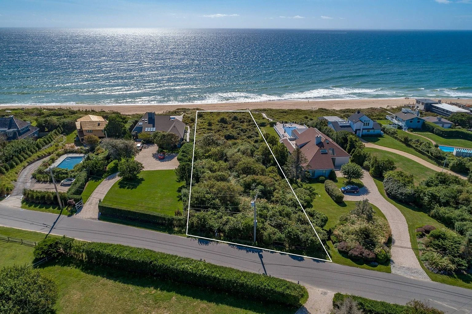 42 Surfside Ave, Montauk, NY 11954 listing photo