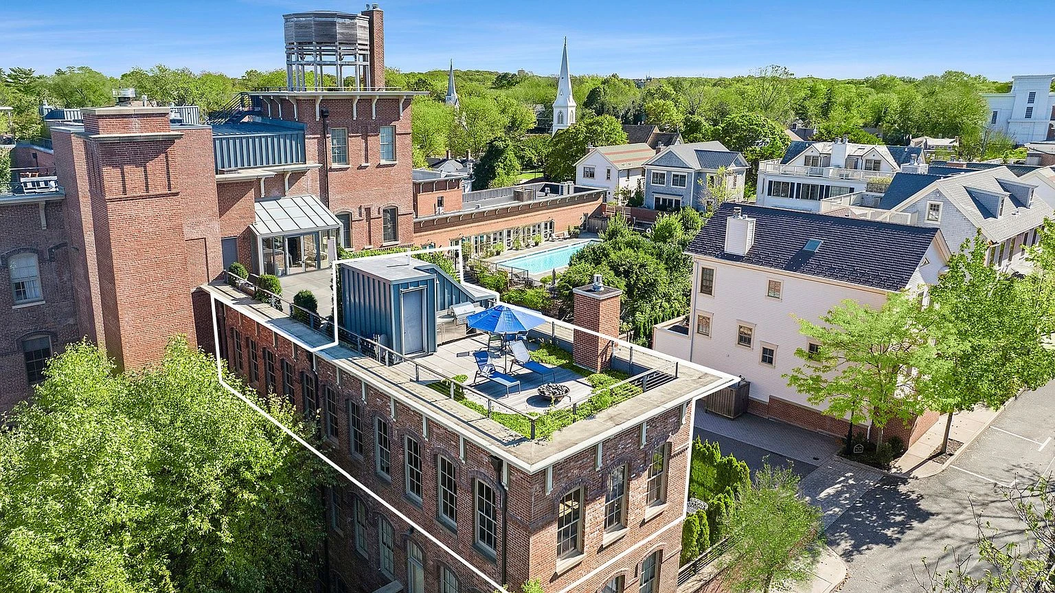 15 Church St #Penthouse 320, Sag Harbor, NY 11963 listing photo