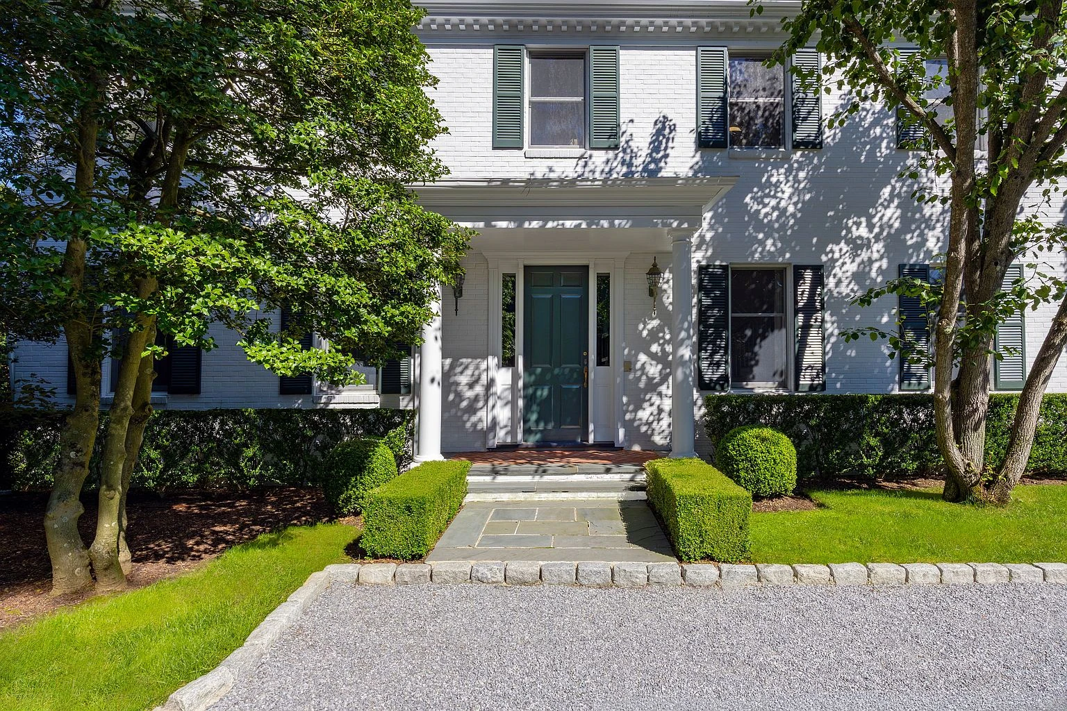 110 Captains Neck Ln, Southampton, NY 11968 listing photo