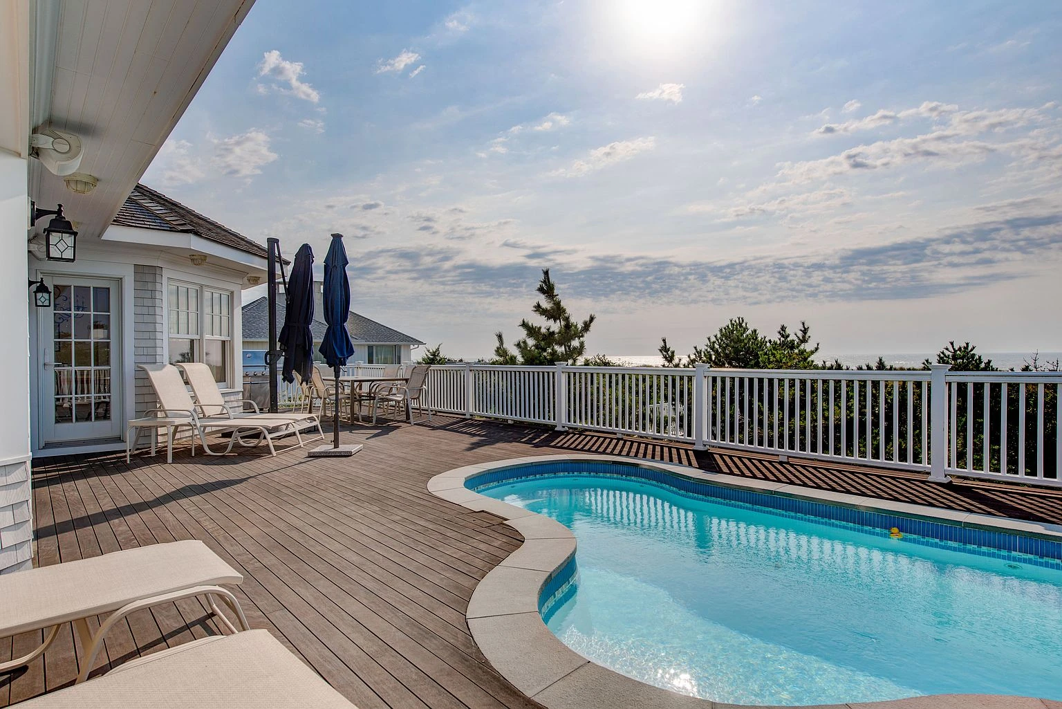 81 Dune Rd, Westhampton Beach, NY 11978 listing photo