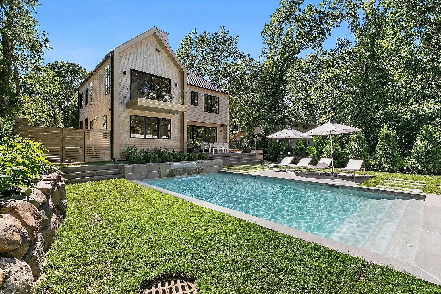 40 Lincoln St, Sag Harbor, NY 11963 listing photo