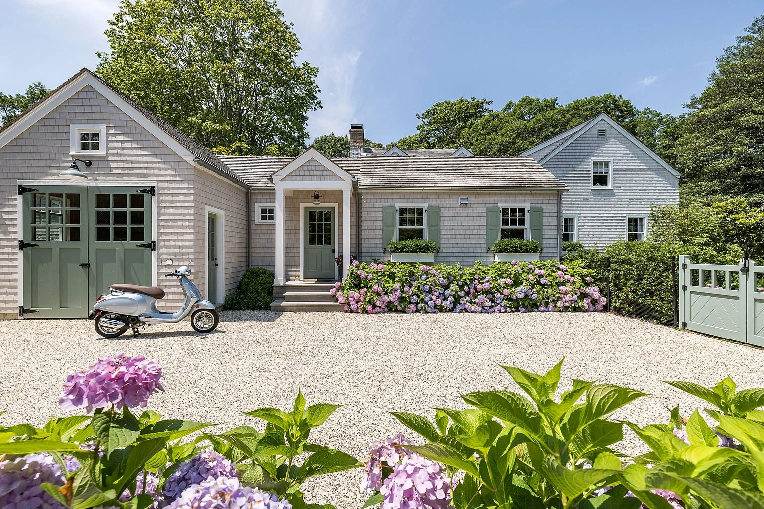38 Harrison St, Sag Harbor, NY 11963 listing photo