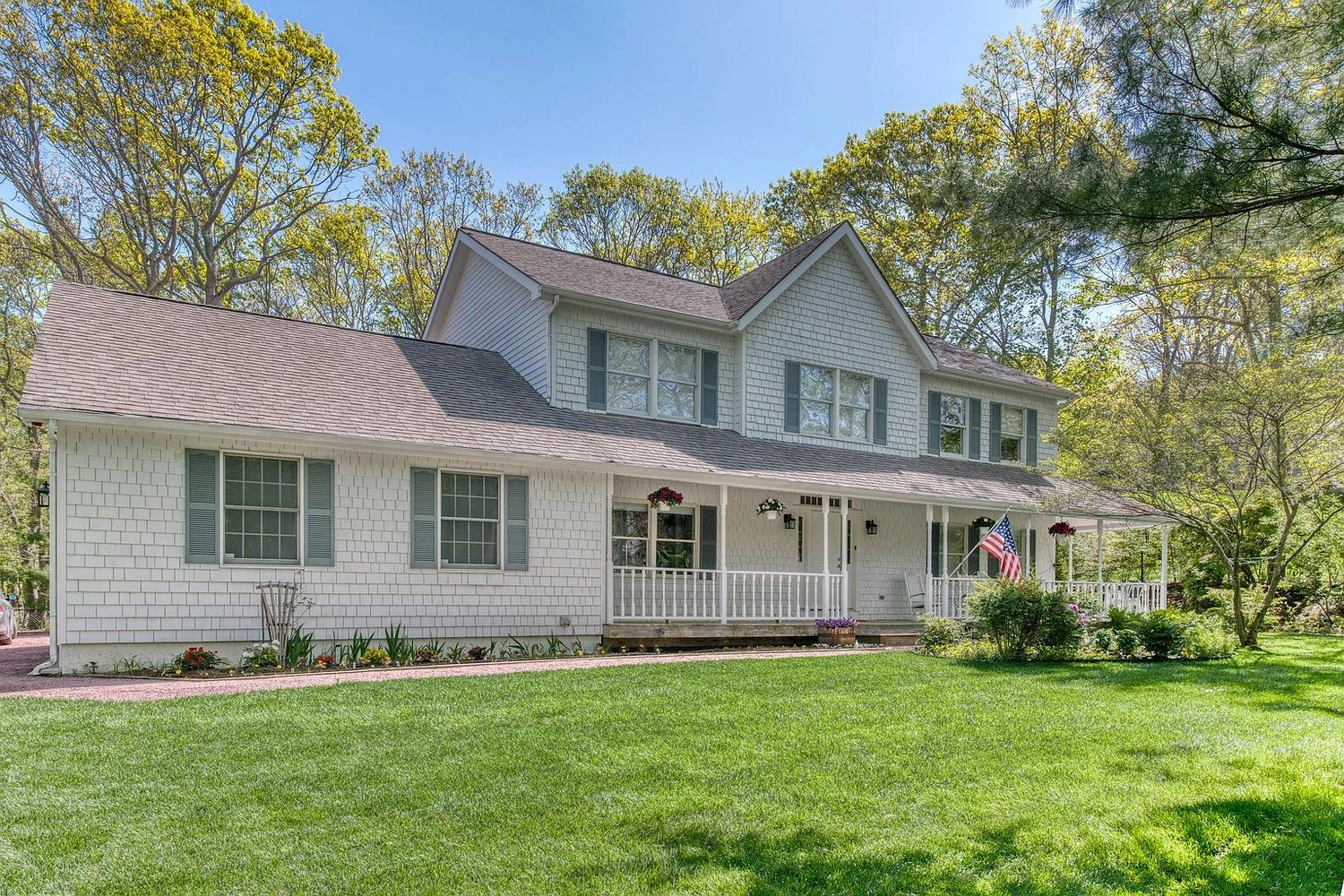 83 Hempstead St, Sag Harbor, NY 11963 listing photo