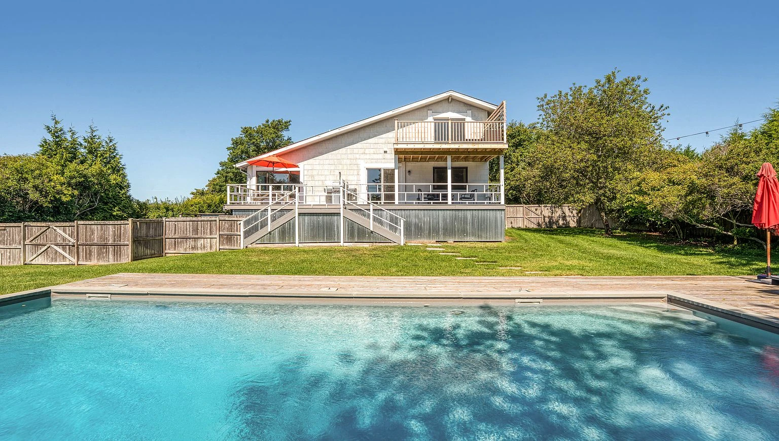 155 S Fairview Ave, Montauk, NY 11954 listing photo