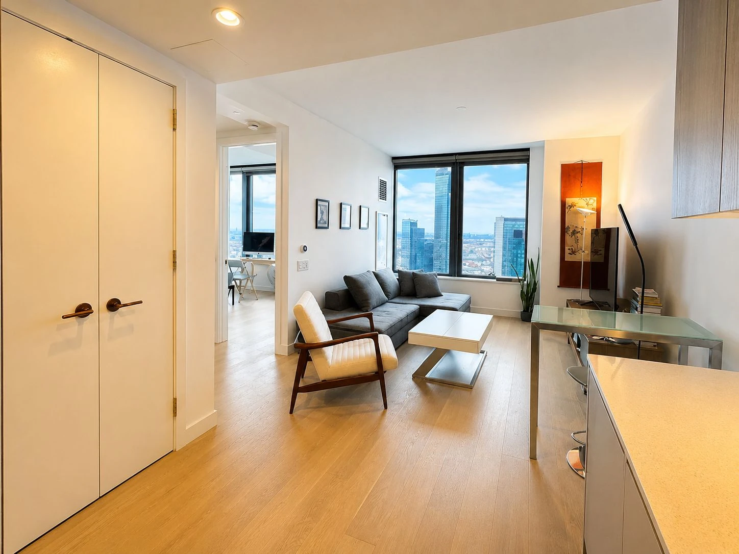 3 Court Square #5204, Queens, NY 11101 listing photo