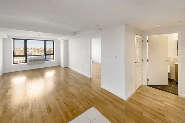 26-38 21st Street #9H, Queens, NY 11102 listing photo