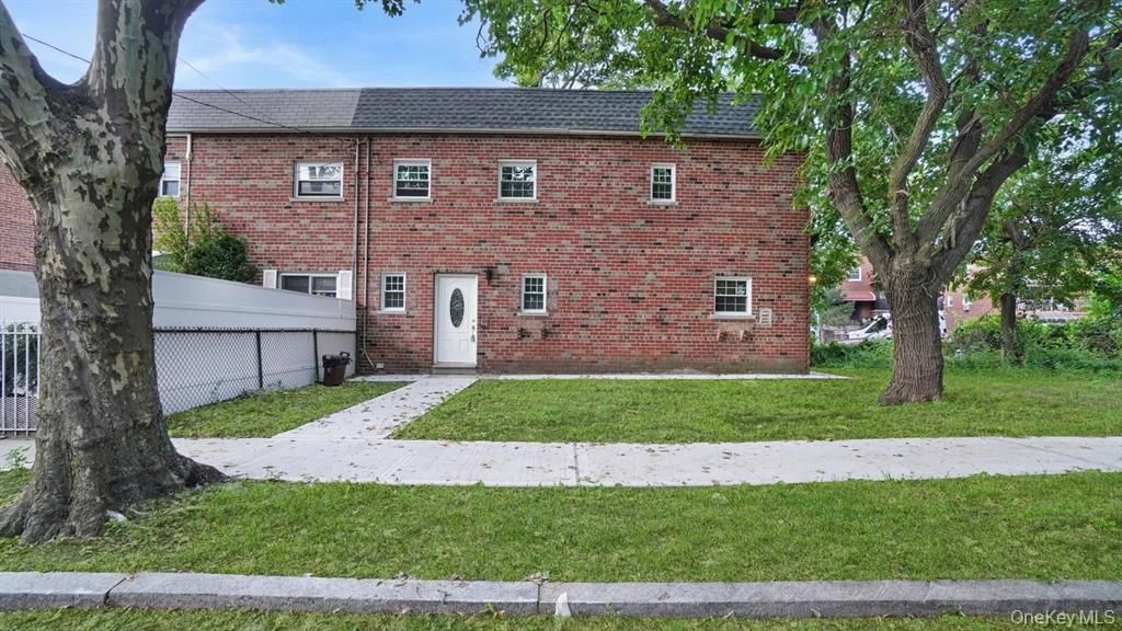 918 Throgs Neck Expressway Sr #2, Bronx, NY 10465 listing photo