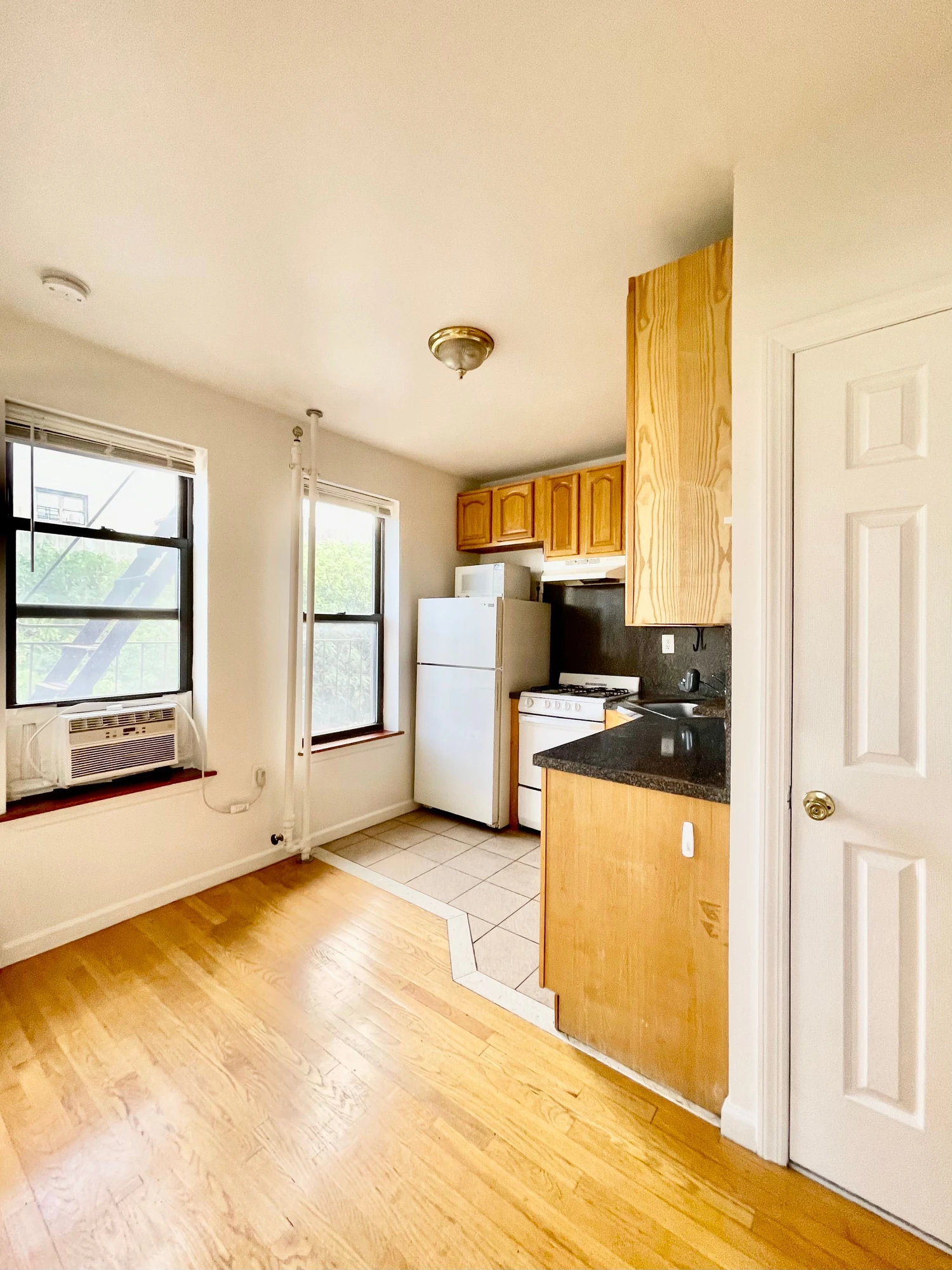 112 Graham Avenue #10, Brooklyn, NY 11206 listing photo