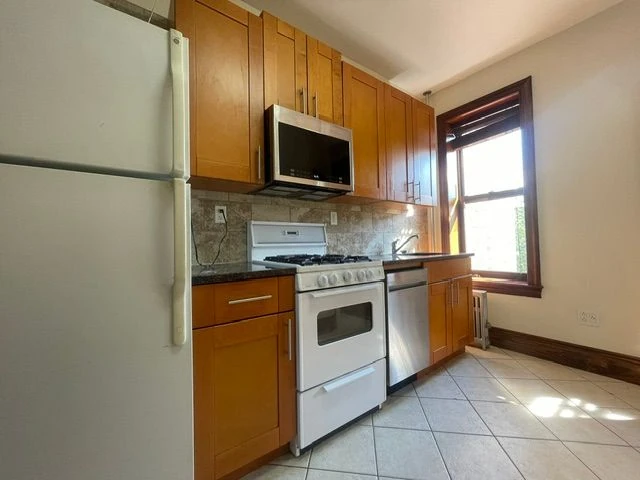 364 15th Street #3L, Brooklyn, NY 11215 listing photo