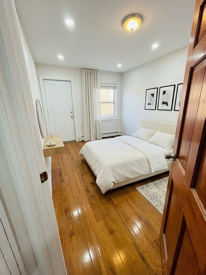 9811 31st Ave #2RR, Queens, NY 11369 listing photo