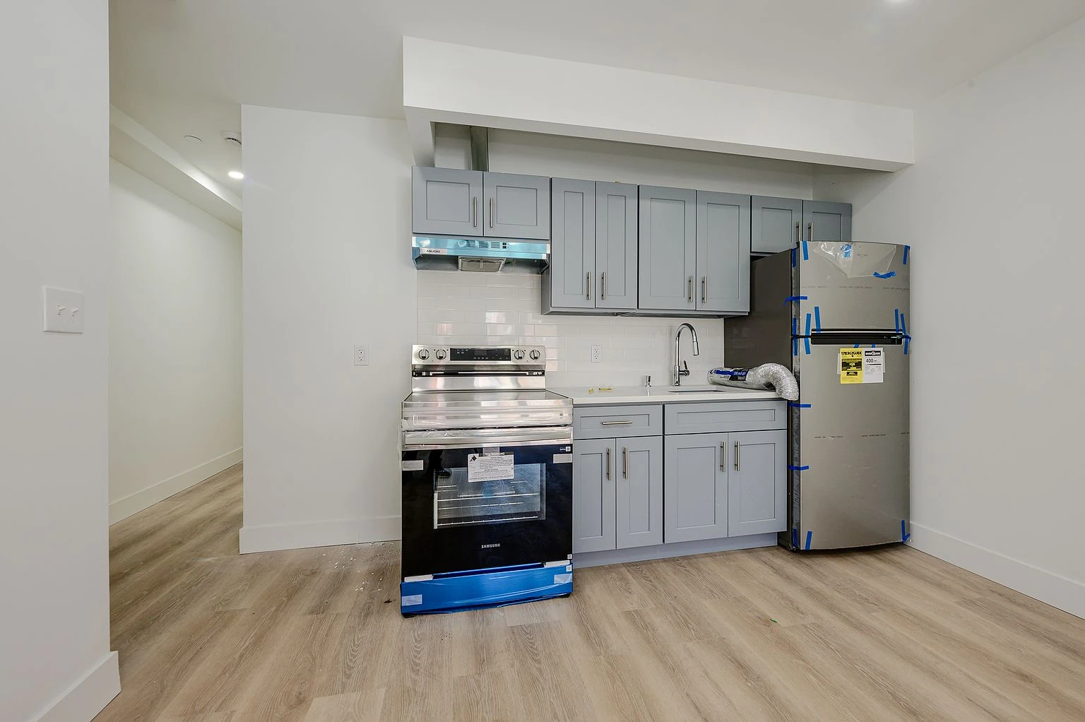 3039 Young Ave #2, Bronx, NY 10469 listing photo