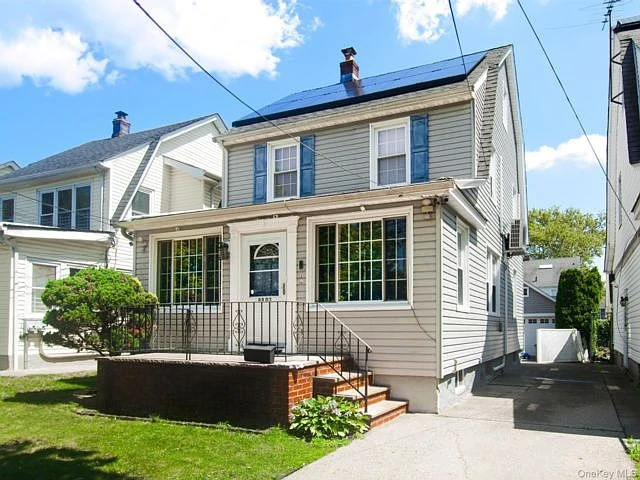 8903 249th St, Queens, NY 11426 listing photo