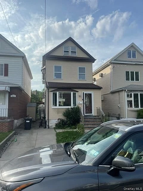 8827 Aubrey Ave, Queens, NY 11385 listing photo