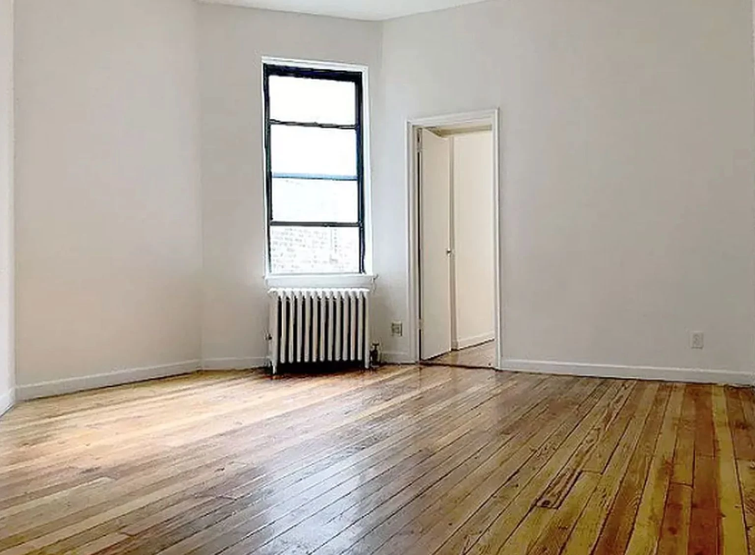 212 W 82nd St APT 5B, New York, NY 10024 listing photo