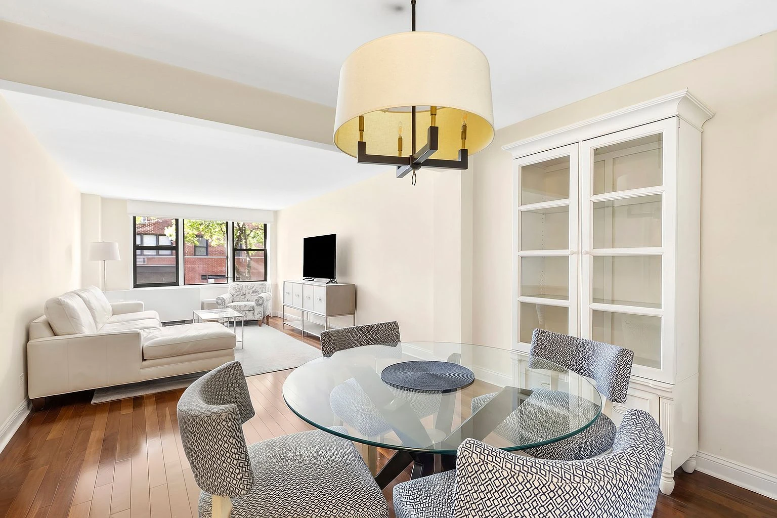 201 E 15th St APT 2D, New York, NY 10003 listing photo