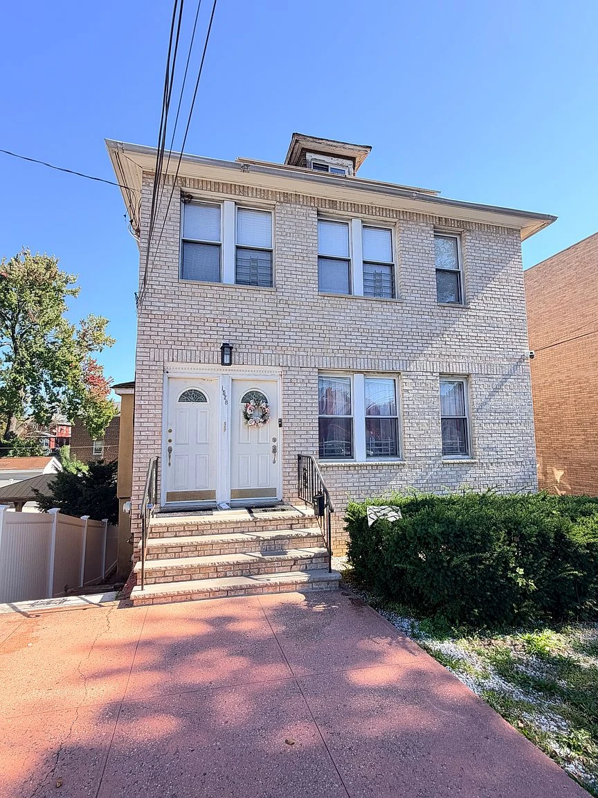1528 Dwight Pl #2, Bronx, NY 10465 listing photo