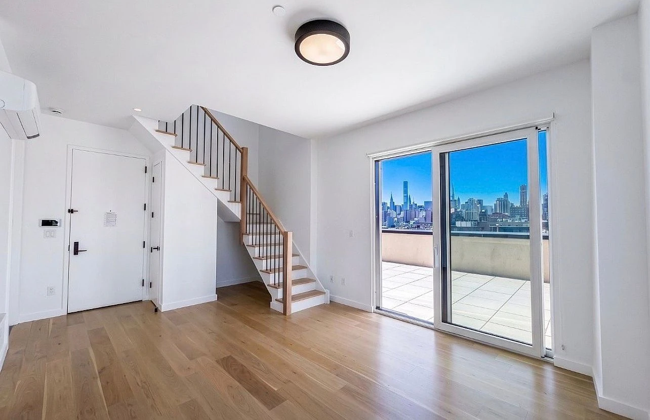 11-14 35th Ave #724, Queens, NY 11106 listing photo