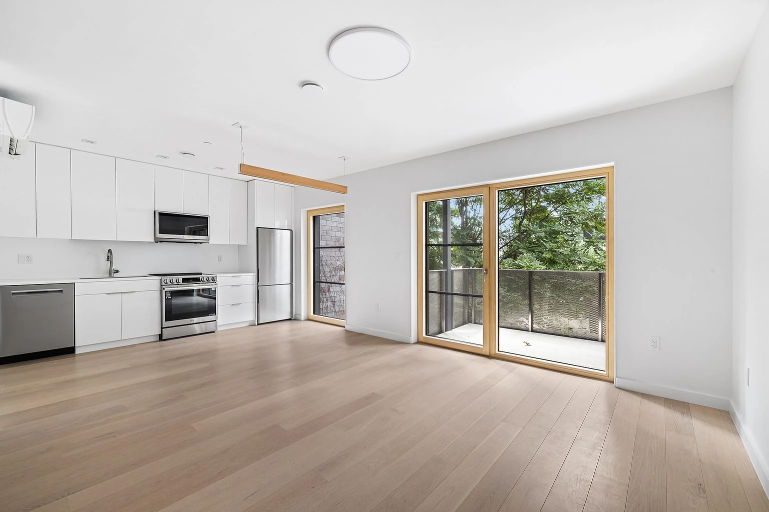 369 Manhattan Ave #3, Brooklyn, NY 11211 listing photo
