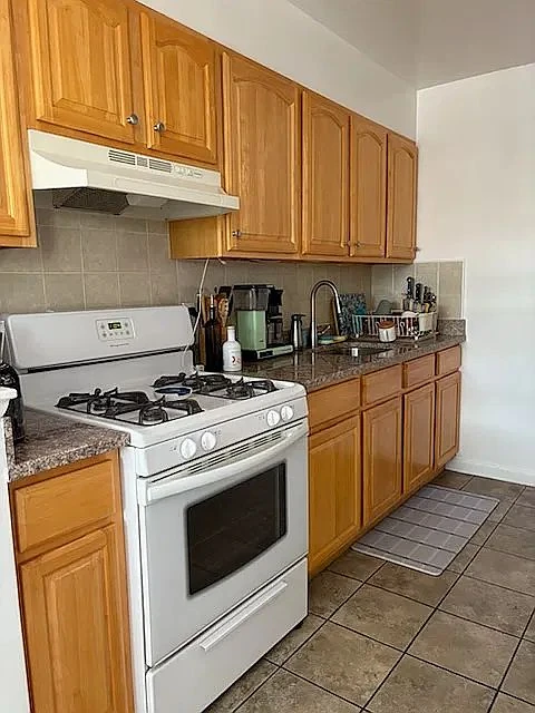 32-59 42nd St #2, Queens, NY 11103 listing photo
