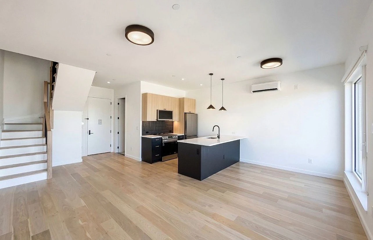 11-14 35th Ave #618, Queens, NY 11106 listing photo
