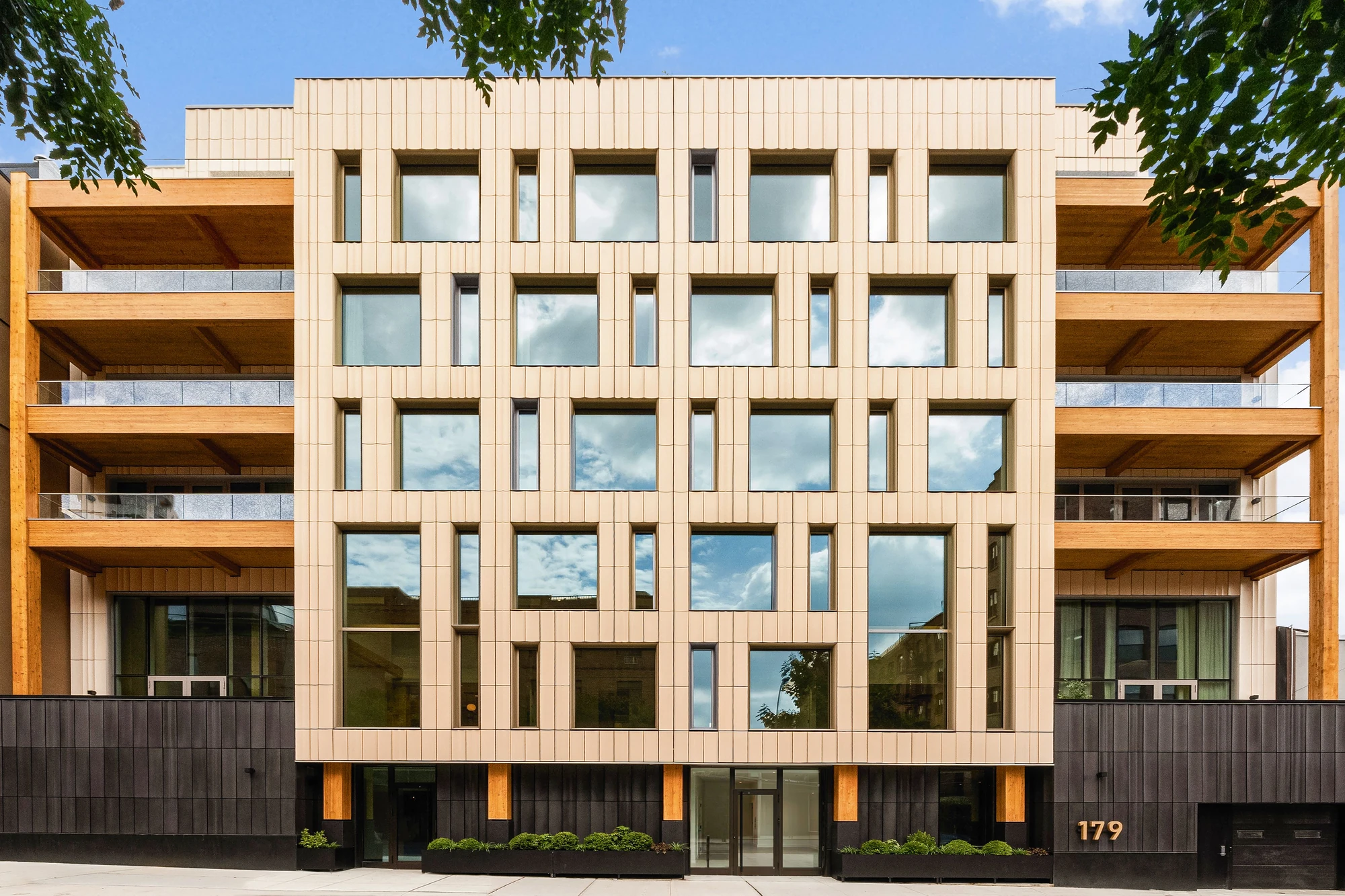 179 North 10th Street #6A, Brooklyn, NY 11211 listing photo